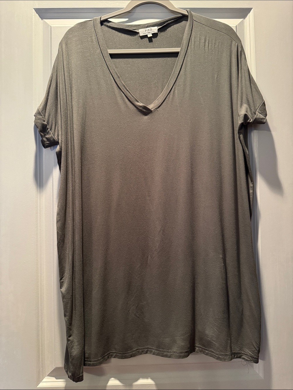 Piko 1988 Olive Tunic V-Neck Top
